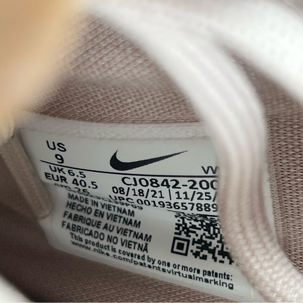 New Nike Air Max Bella TR Trainer rose gold mauve pink. size9W.           ordrA6 - Picture 3 of 8